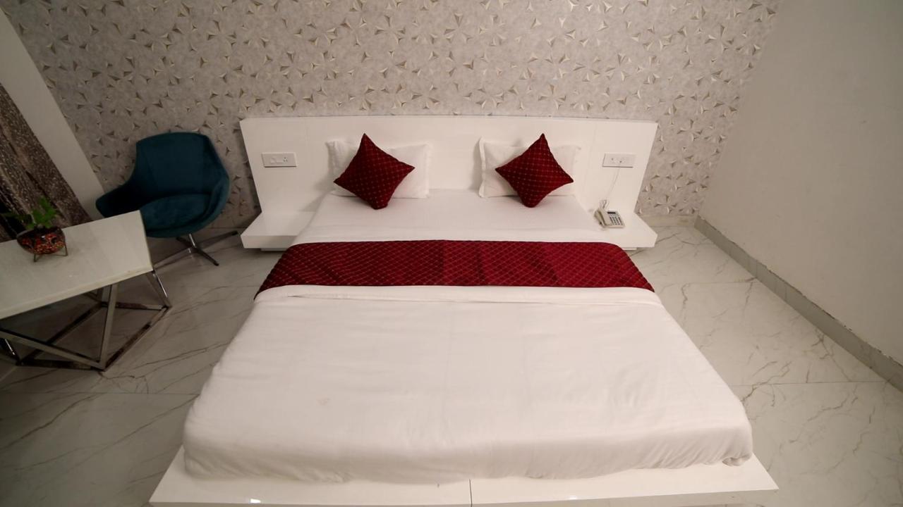 Raja Ji Hotels & Restaurant Jind Extérieur photo